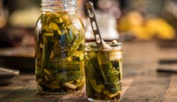 20190425-Smoked-Pickles_RE_HE_M 20190425-Smoked-Pickles_RE_HE_M